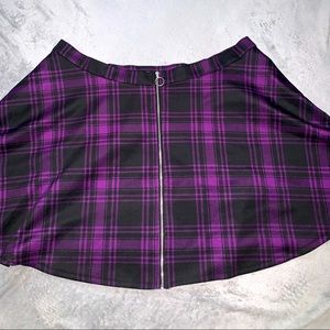 purple plaid skirt with zipper Hot Topic